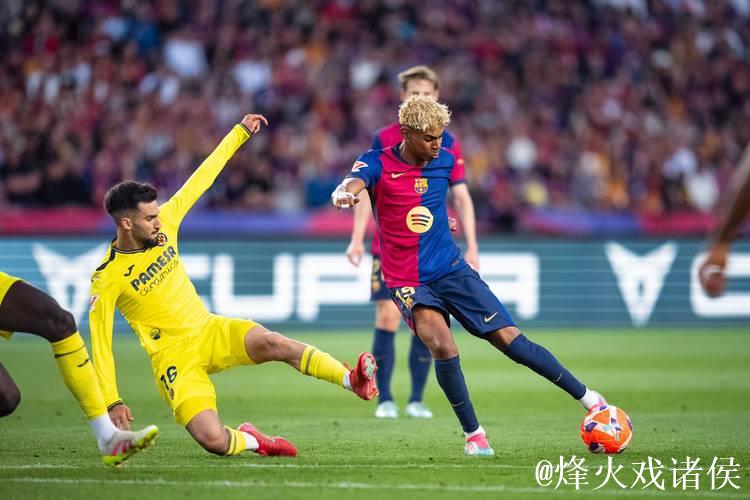 后卫双响+刷新纪录！西甲卫冕冠军欧冠神奇逆转